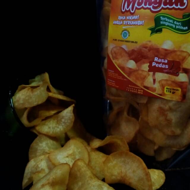 

Keripik singkong pedas mongah mongah