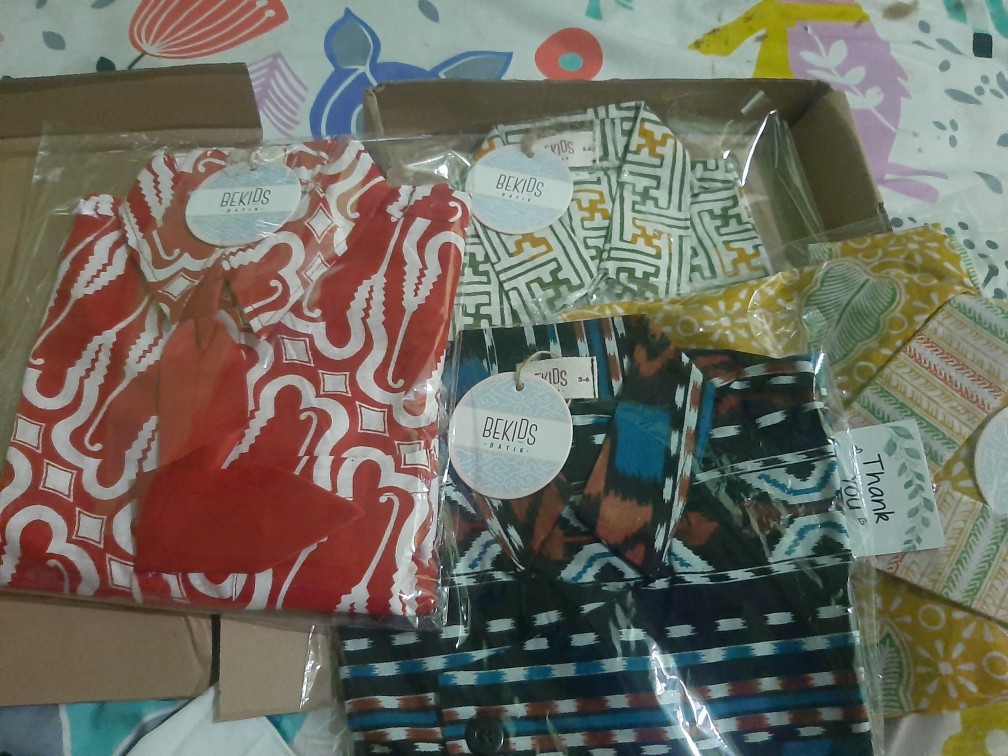 Hem Batik Anak Kemala