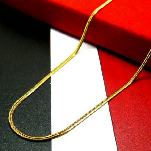 Kalung Titanium Pipih Gold