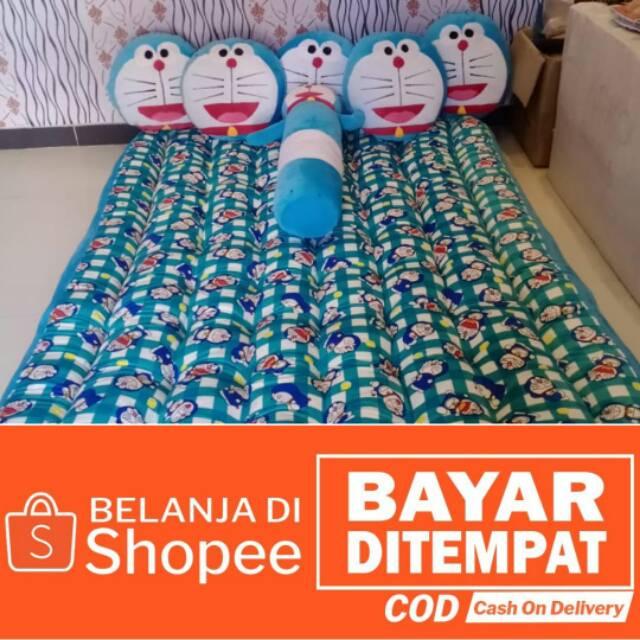 Kasur Bahan Velboa Karakter Doraemon