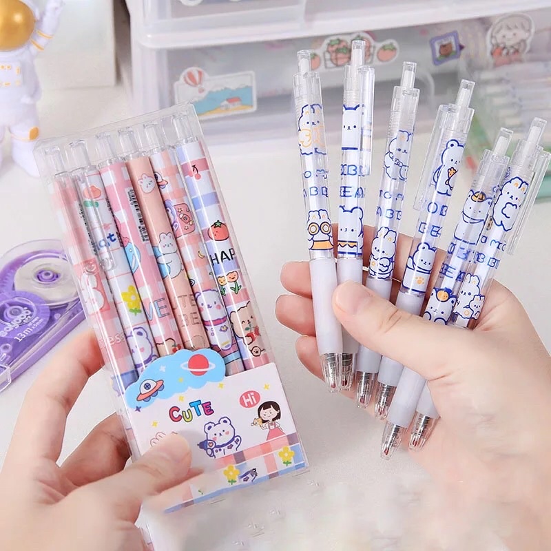 READY STOCK BISA COD CUTE 6 PEN GEL RETRACTABLE PULPEN MEKANIK TINTA HITAM LUCU KARAKTER KARTUN HEWAN FANCY ANAK PEREMPUAN KAWAII DEKORASI AESTHETIC GAYA REMAJA SEKOLAH KOREA MURAH VIRAL UNIK IMUT IMPOR BERKUALITAS ELEGAN SIMPLE ANIME CETEK WARNA PINK SET