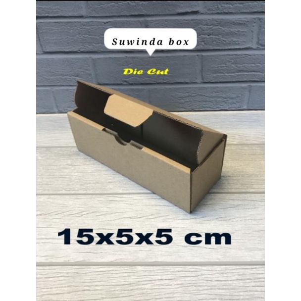 

Kardus / karton box Uk. 15x5x5 cm ............Kardus Pizza