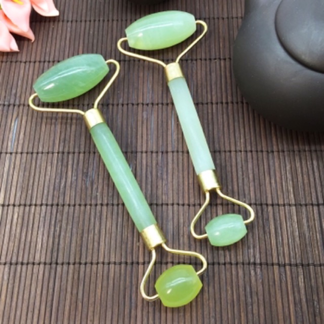 Roller Jade Face Roller Guasha Alat Pijat Wajah Facial Massage