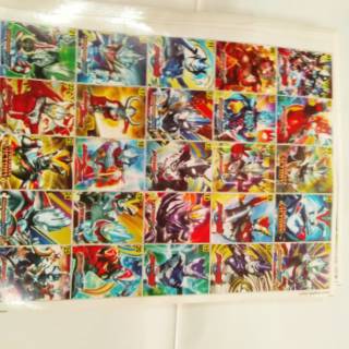  Stiker  tempel  kecil Ultraman satu lebar isi 25 stiker  