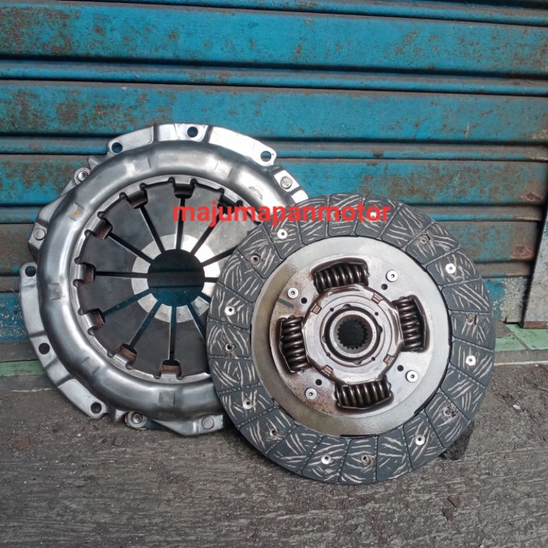 Kampas kopling set Matahari Suzuki Vitara - Escudo - Sidekick original asli