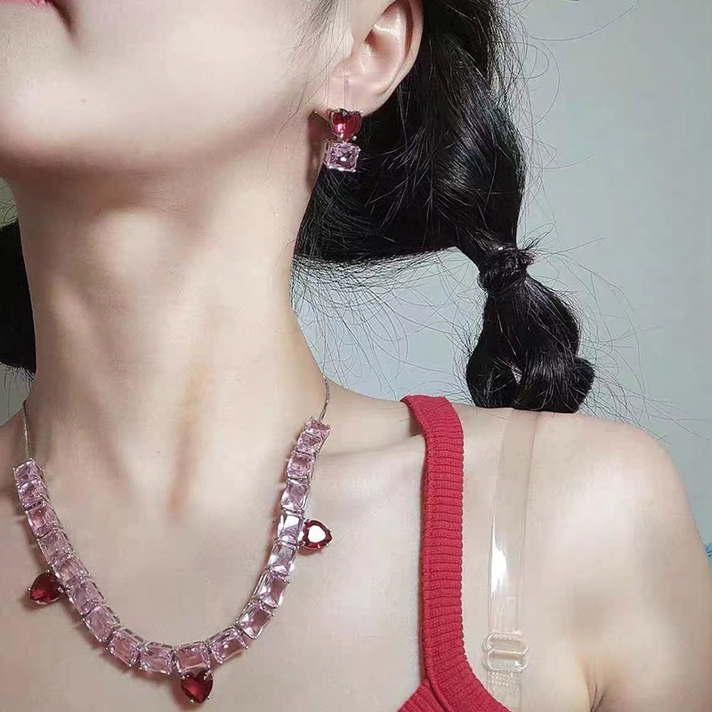 Kalung Choker Desain Tiga Hati Warna Pink Gaya Harajuku Vintage 2000s Untuk Wanita