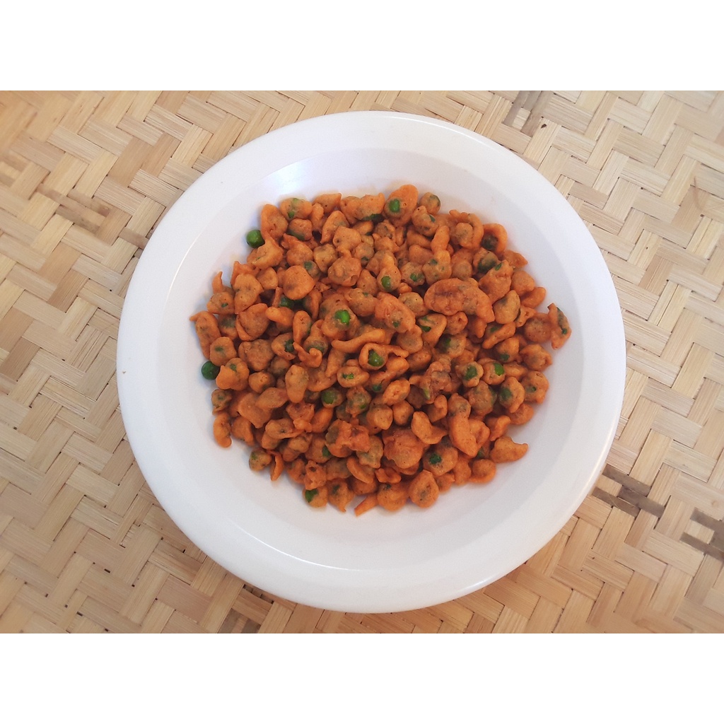 

Kacang Polong Telor Pedas Original 100 gr Mr Twins