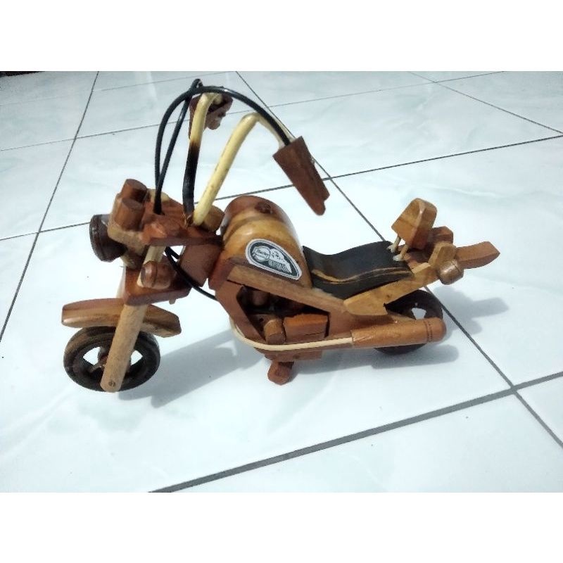 MINIATUR souvenir koleksi motor harley davidson hiasan mainan kayu uk mini 23x15x5 NUSANTARA