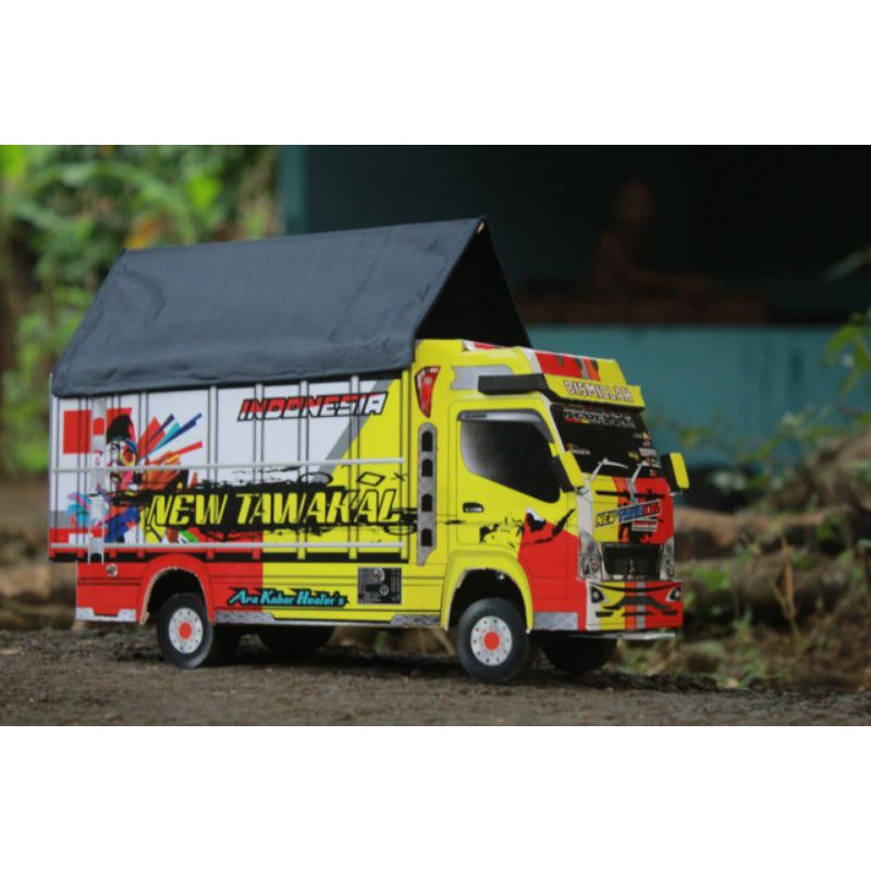 Miniatur Truck Oleng New Tawakal Soekarno