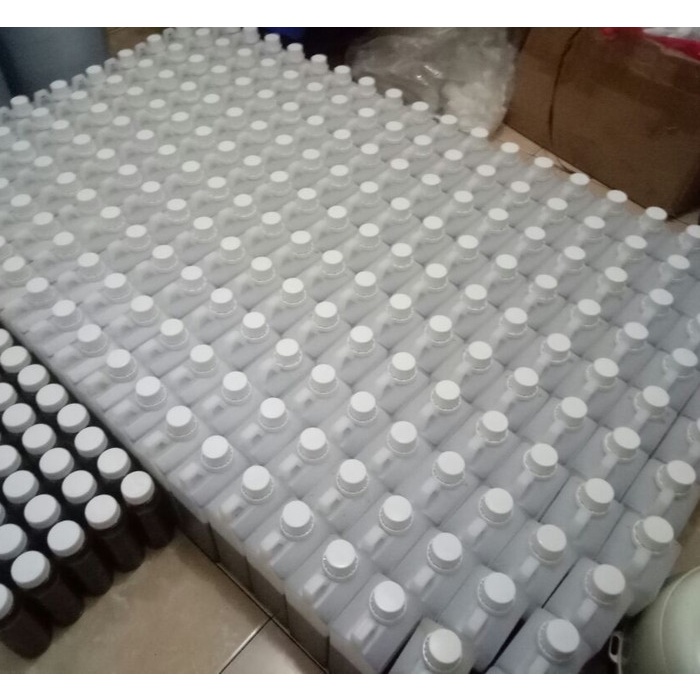 

madu- madu putih dompu. isi bersih 1kg -madu.