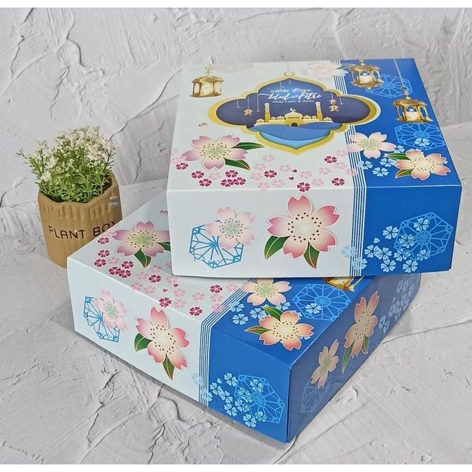 

box kue kotak lebaran idul fitri sovenir kotak 24 x 24 Hampers Floral