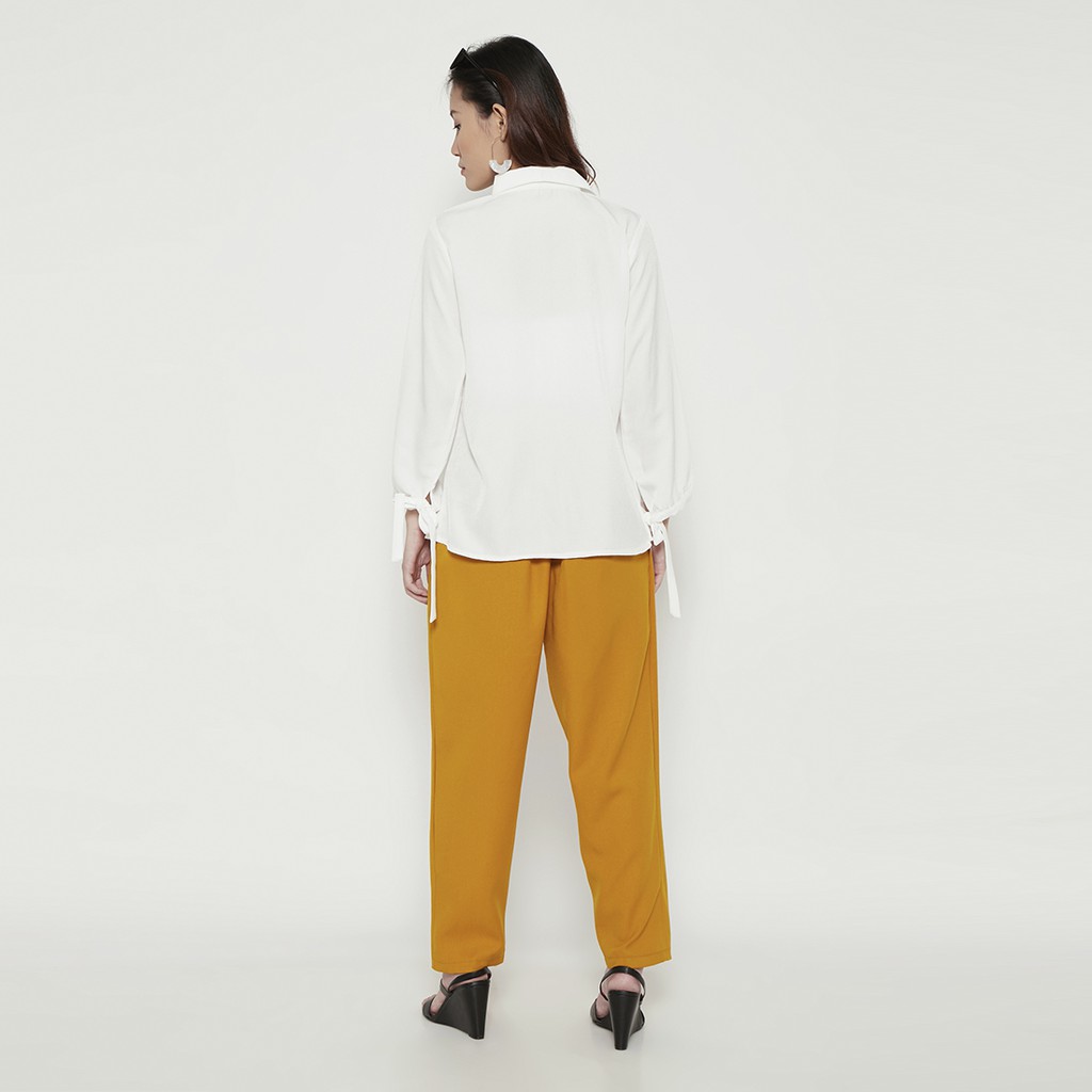 IE.DEMODE Suave Atasan Kemeja Wanita Daily Shirt Lengan Panjang Polos Putih-3