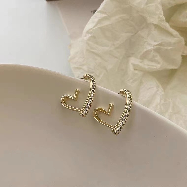 Anting Stud 925 Silver Bentuk Hati Geometris Bahan Metal Zirconium Gaya Korea Untuk Wanita