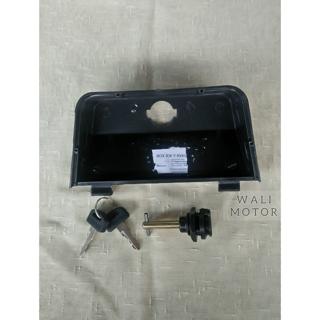 COVER TUTUP TOL BOX  BOK TOLKIT  TOOLKIT  PLUS KUNCI  SADEL JOK BELAKANG   YAMAHA RXK RXKING RX KING-2