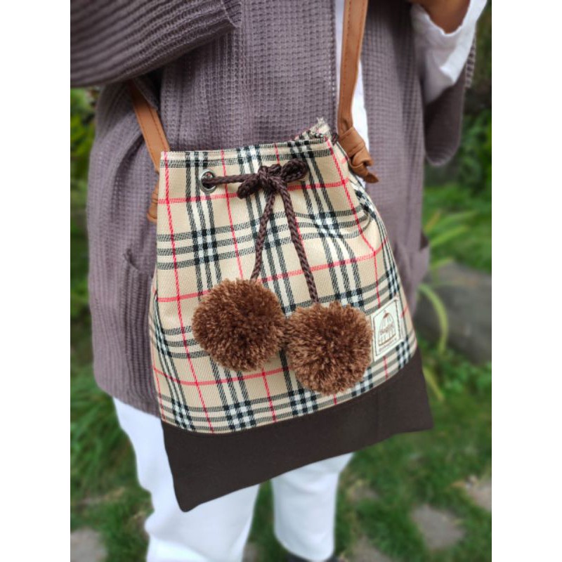 Toro Slingbag tartan krem