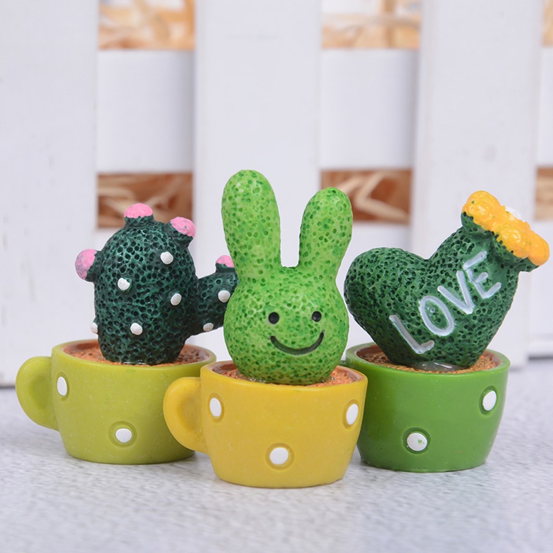 # Kaos T-Shirt Wanita Lengan Pendek Motif Print #Ornamen Miniatur Kaktus Untuk Rumah Boneka