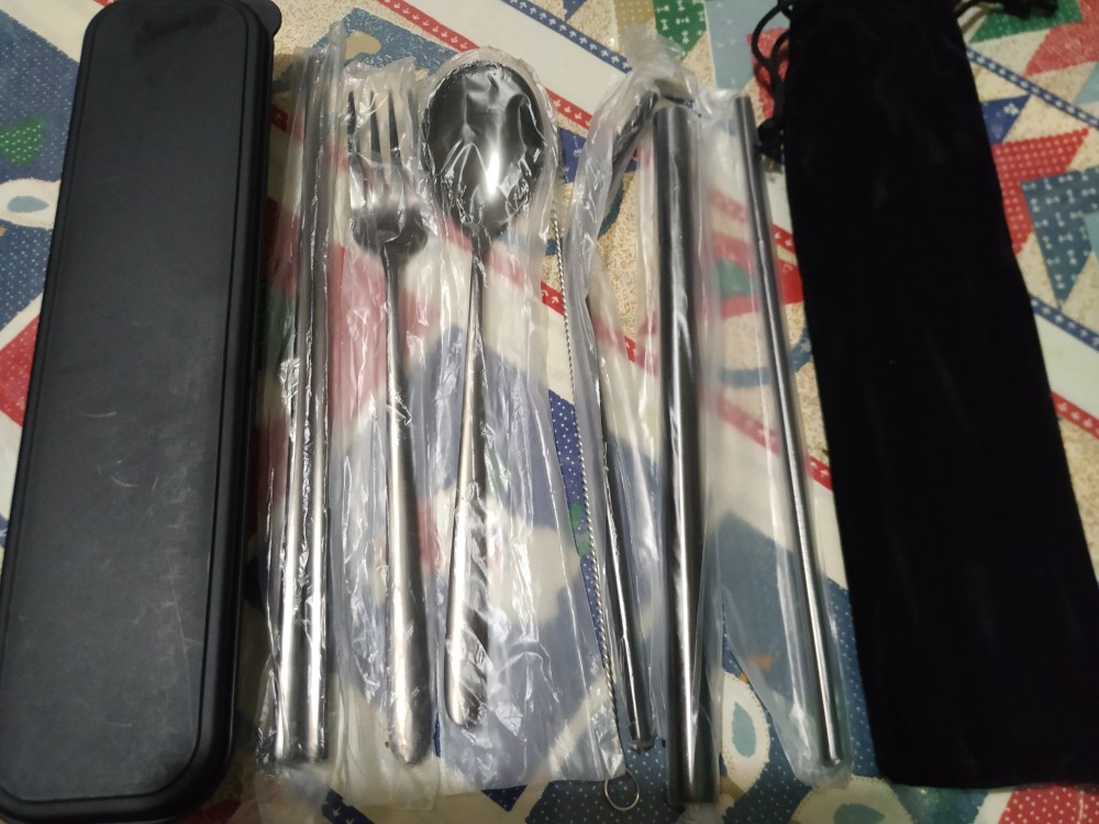 Cutlery Travel Box Tempat Penyimpanan Alat Makan