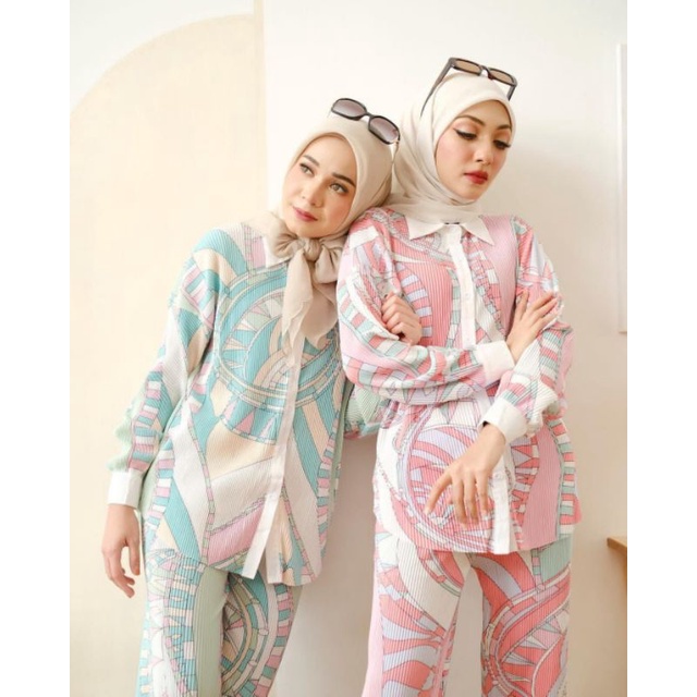 setcel plisket motif