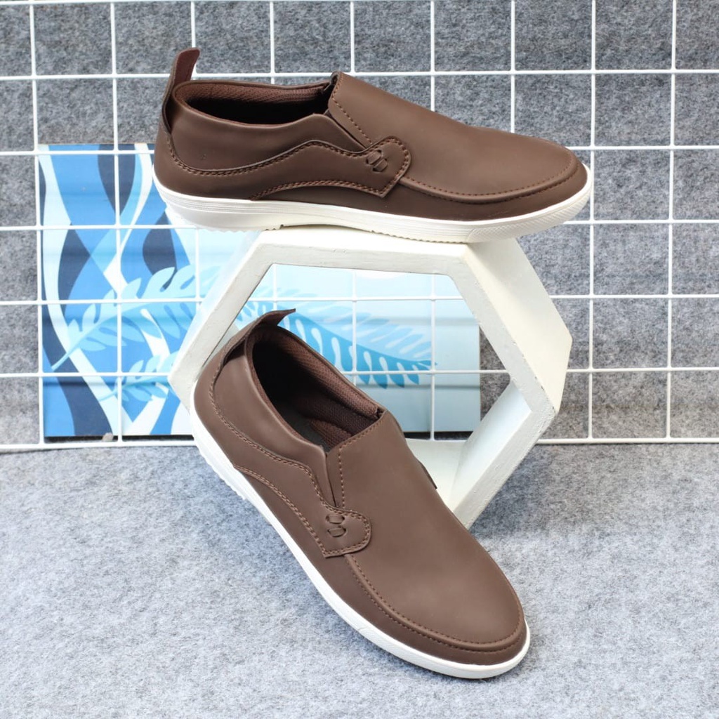 Enoz X Shaka - Sepatu Slip On Pria Original Kulit Synthetic PU Casual Formal Kerja Slop Cowok Branded Ori Distro Kasual Keren Modis Nyaman