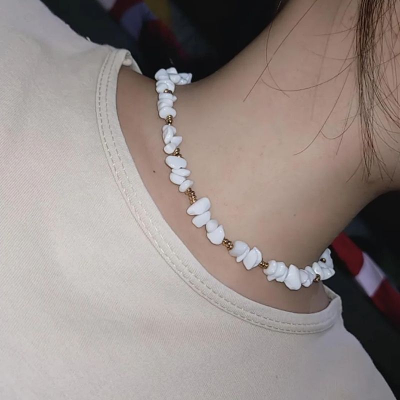 Kalung Choker Wanita Batu Krikil Putih