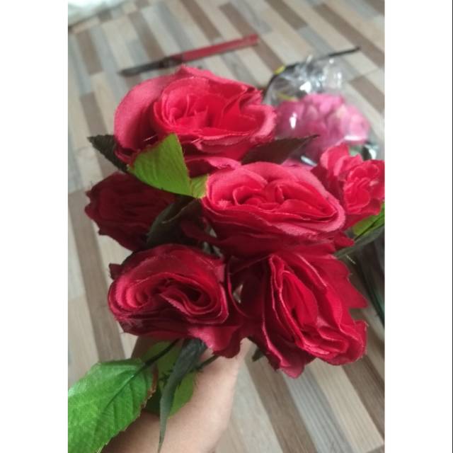 Bunga mawar artificial