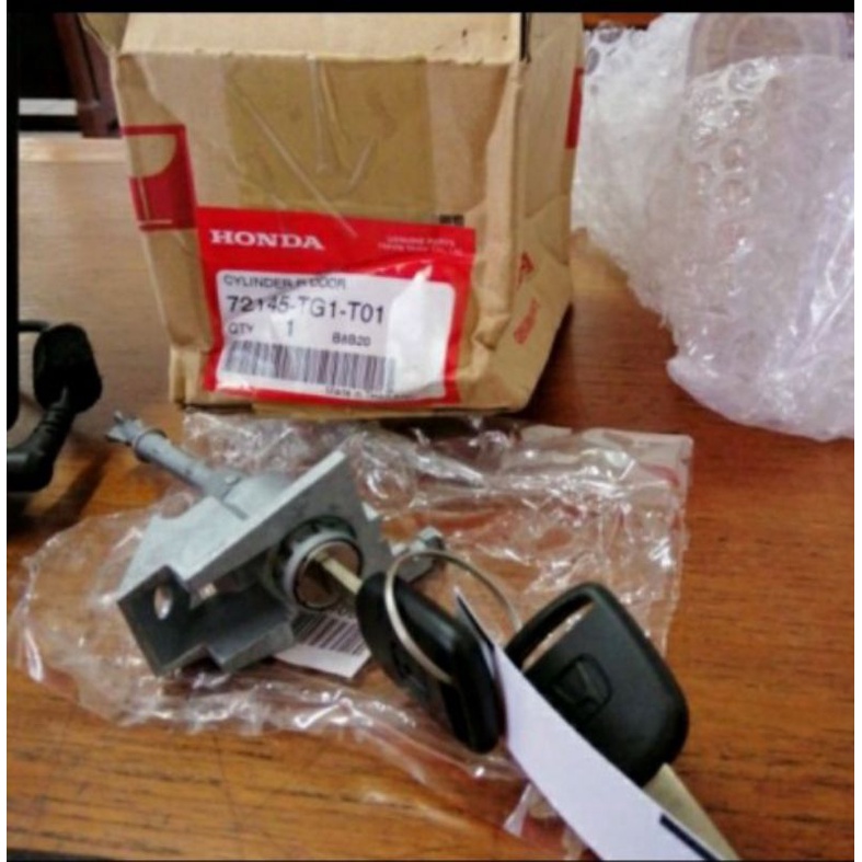 Cylinder Door Lock Kunci Pintu Depan Kanan Honda Brio Mobilio BRV