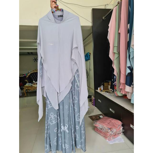 LINA SUKIJO / JAWHARA SYARI / KANAYA / YUNIA / ULYA