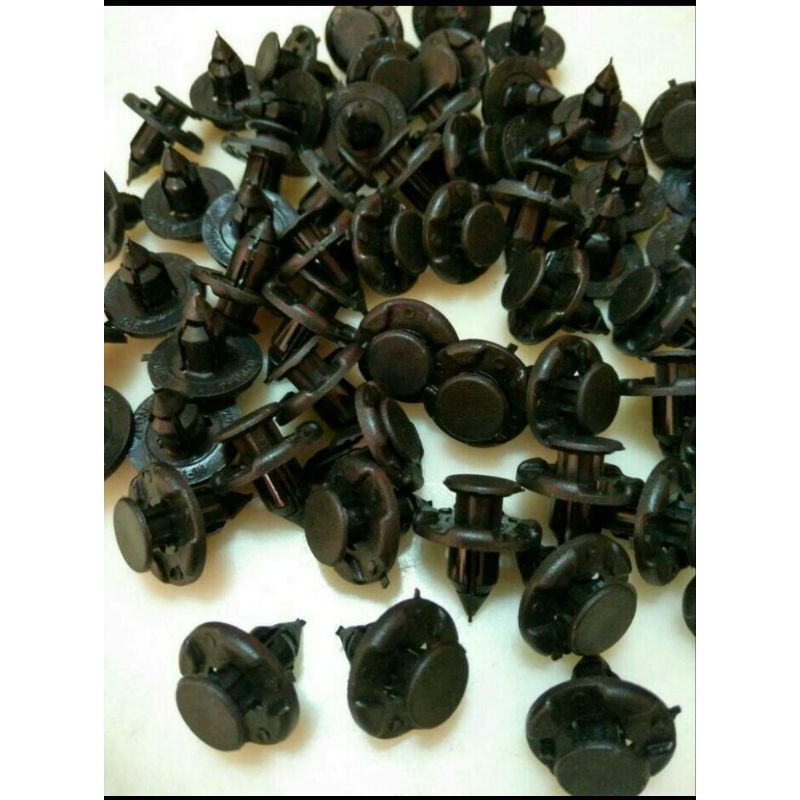 Kancing bemper / klip bemper Toyota avanza / innova