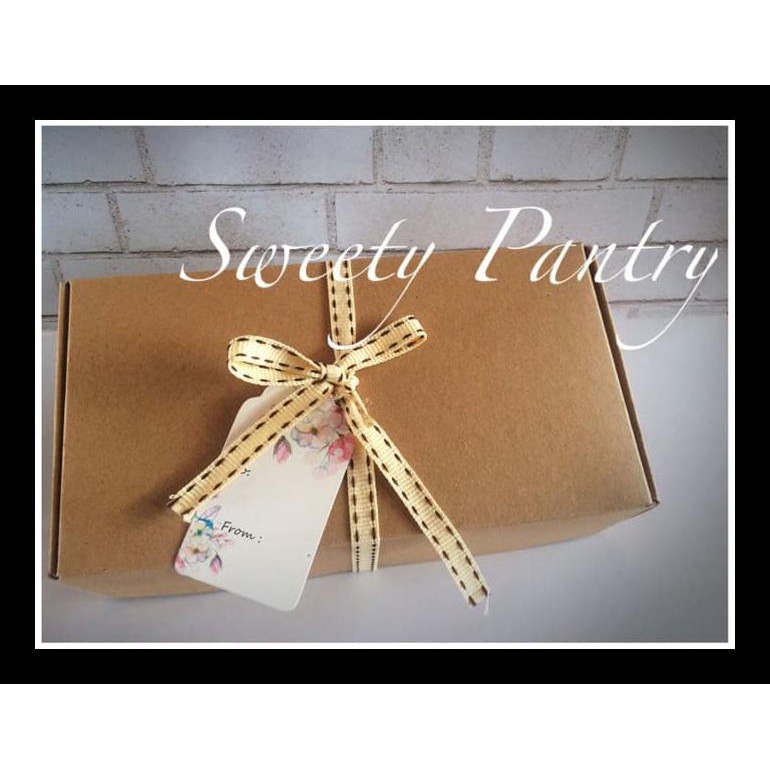 

DUS KUE / CAKE BOX / BROWNIES BOX / PACKAGING KUE 22X11,5X6,5CM BROWN BERKUALITAS