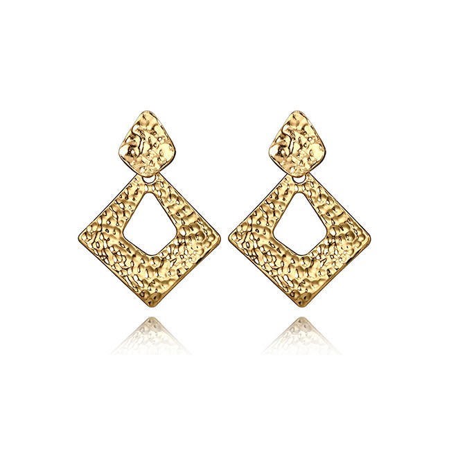LRC Anting Tusuk Fashion Golden Irregular Concave Square Cutout Earrings D76516