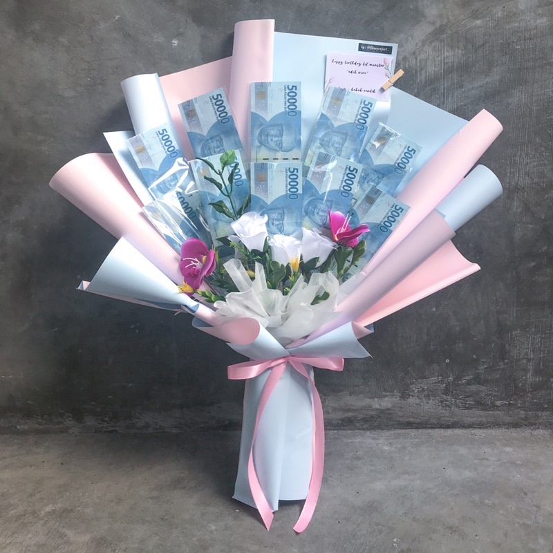 money bouquet 50rb 10 pcs sudah packing box