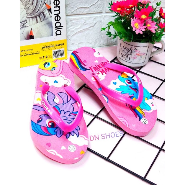 Sandal Anak Perempuan Karakter Kudaponi Pelangi Pink