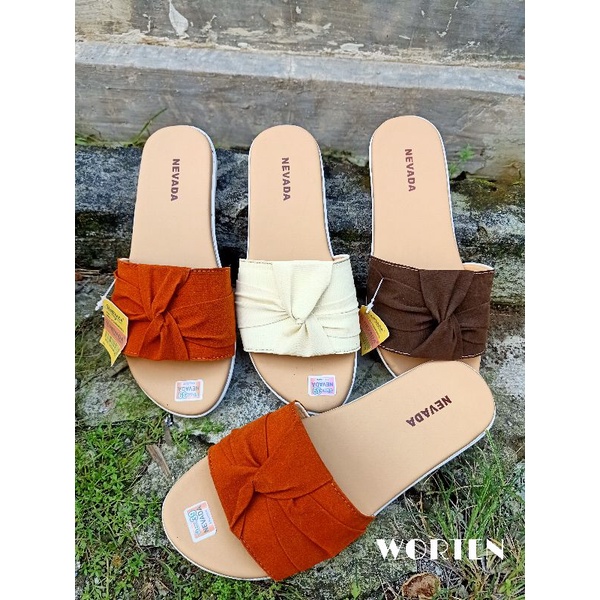 Sandal slop wanita nevada motif pita