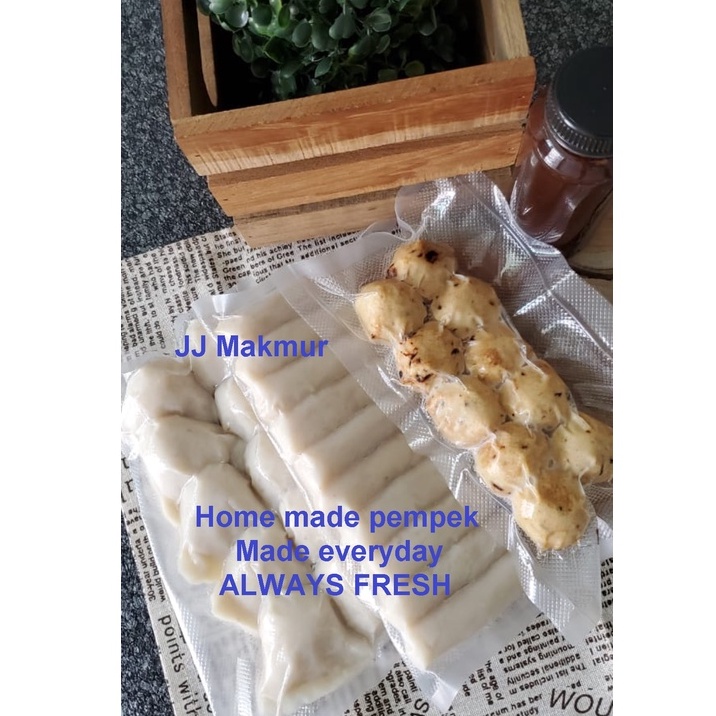 

Pempek ikan asli tenggiri murni tanpa ikan gabus - empe empek