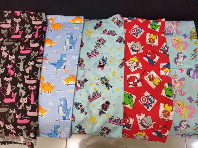 Kain Sprei Motif Bulan Bintang Kecil Kombinasi