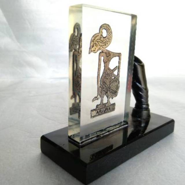 

Tempat Bolpoin Pena Pensil Wayang Resin Fiberglass - Wanodya