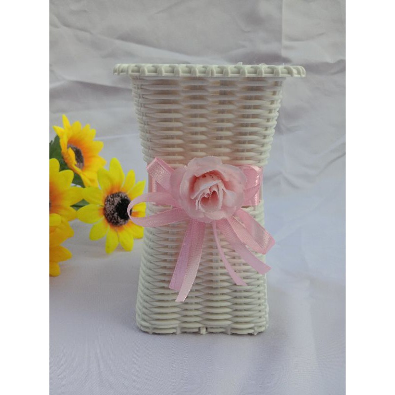 VAS BUNGA PLASTIK ROTAN MODEL KOTAK TERBARU