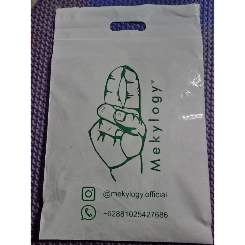 

SABLON PLASTIK CUSTOM DESIGN ZIPLOCK/KLIP ON (UKURAN 30X38+7)