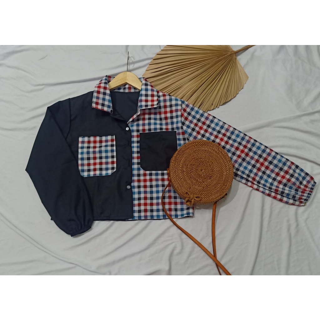 MIKA CROP TOP BLOUSE ia/ KEMEJA WANITA / BLOUSE KEKINIAN-KOTAK MARRON