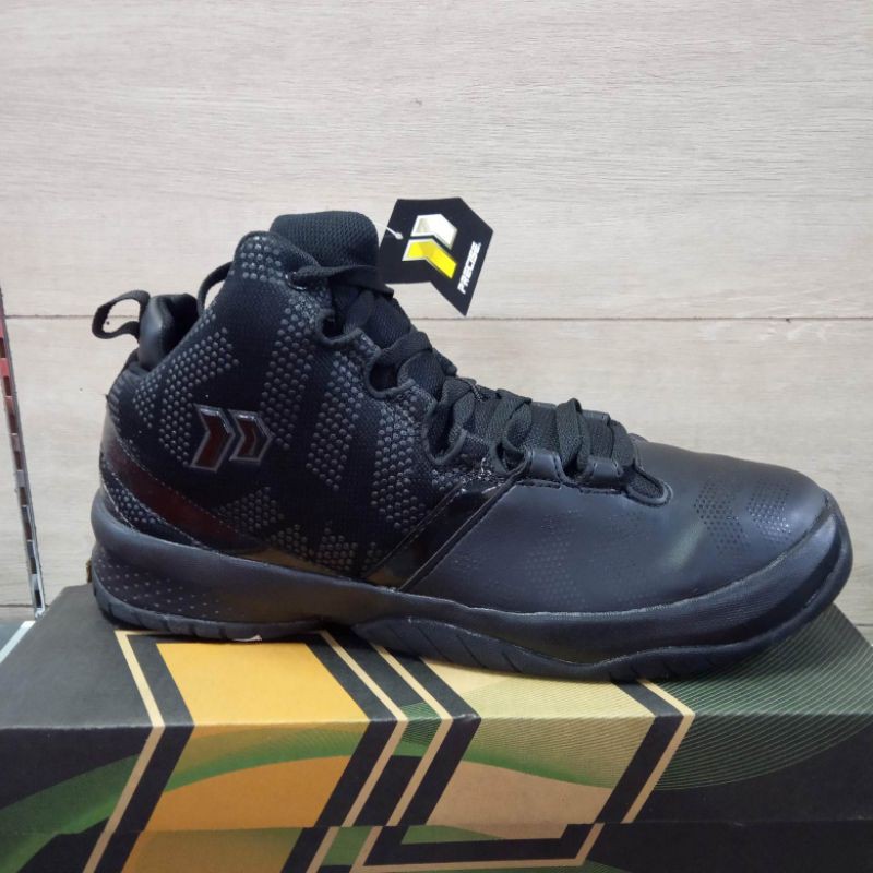 precise / big size / size 46 /  sepatu basket