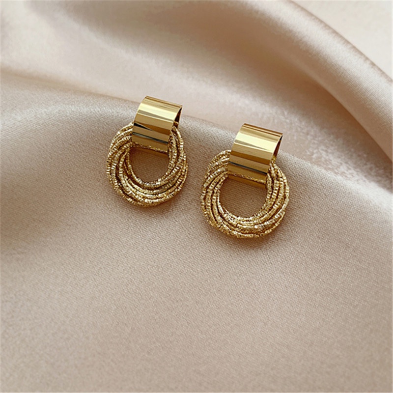 Anting Stud Bentuk Bulat Geometris Multilayer Gold (Takota 004)