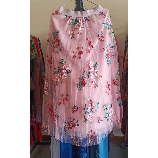 Rok tutu bordir bunga timbul