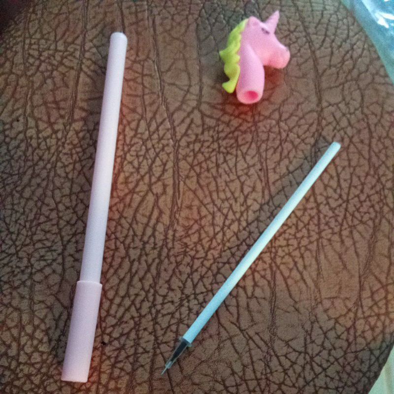 

Pena//Unicorn Fainbow