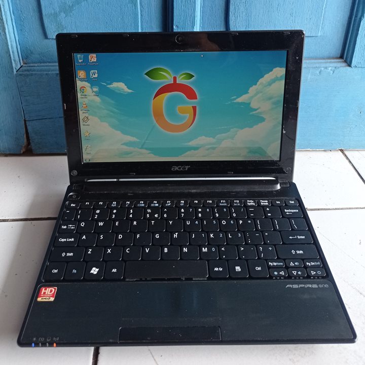Acer Aspire One 522 Warna Hitam AMD C-50 RAM 2GB HDD 160GB Netbook Notebook Second Bekas