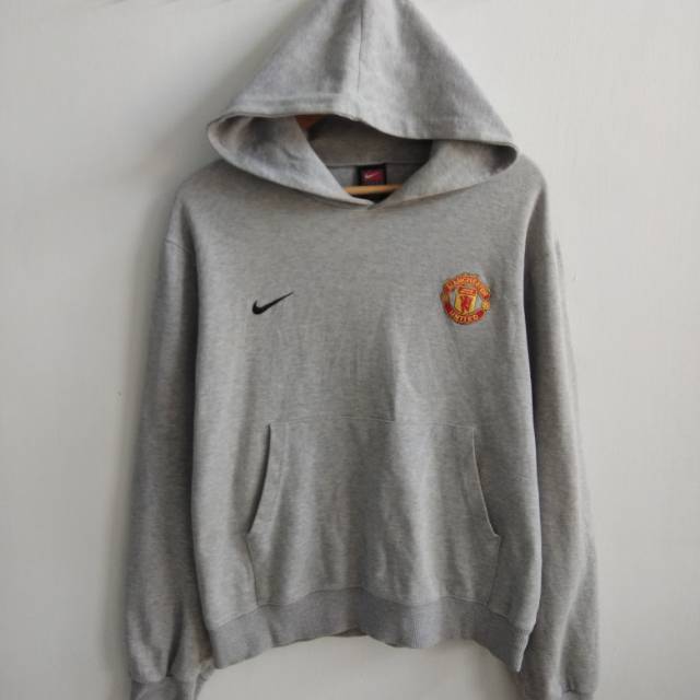harga hoodie nike