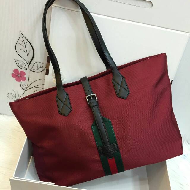 TAS GUCCI TOTE NILON BELT