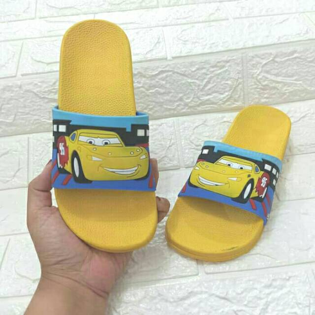 Terlaris... Sendal ANAK LAKI CARS size 26 - 35