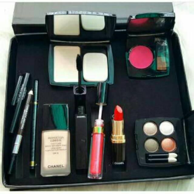 Jual Beli Makeup Make Up Set Produk