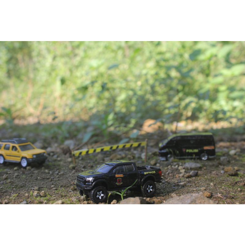 diecast custom polisi brimob ford f-150 raptor