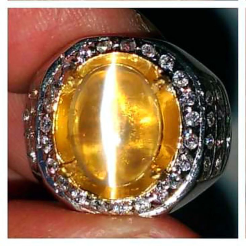 

Cat Eye Srilanka Super Hot Tali Tajam